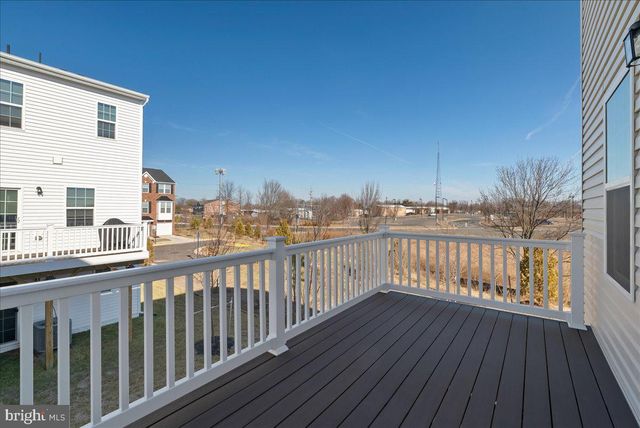 10302 HERITAGE TRAIL CT, Manassas, VA 20109