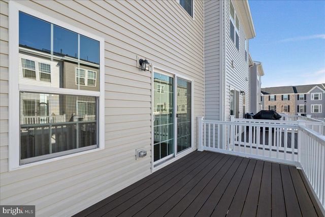 10302 HERITAGE TRAIL CT, Manassas, VA 20109