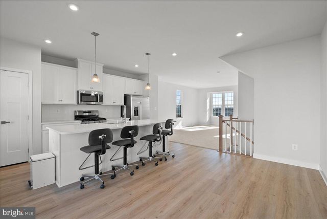 10302 HERITAGE TRAIL CT, Manassas, VA 20109