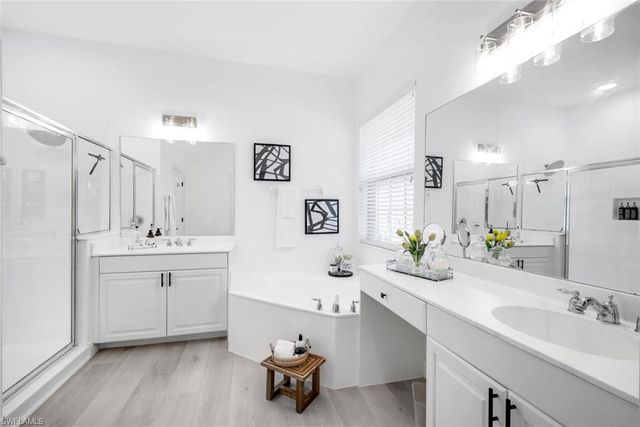 16188 Parque Ln, Naples, FL 34110