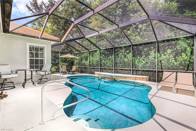 16188 Parque Ln, Naples, FL 34110