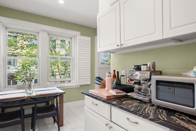 109 Winchester 6, Brookline, MA 02446