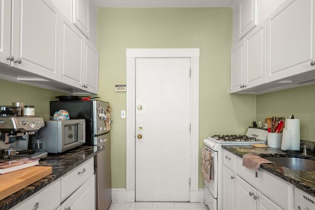 109 Winchester 6, Brookline, MA 02446