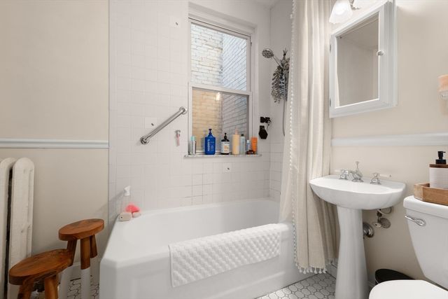 109 Winchester 6, Brookline, MA 02446