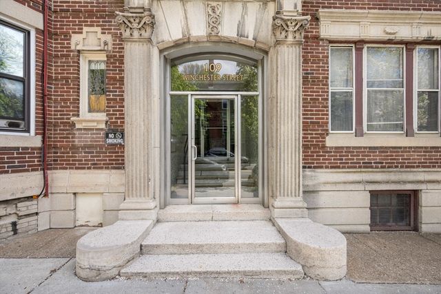 109 Winchester 6, Brookline, MA 02446