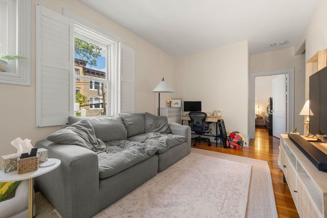 109 Winchester 6, Brookline, MA 02446