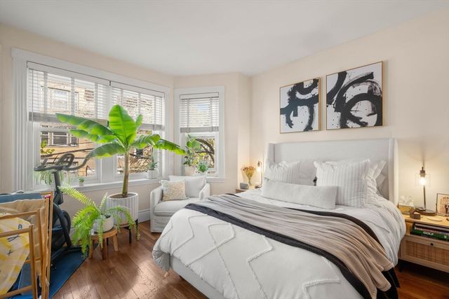 109 Winchester 6, Brookline, MA 02446