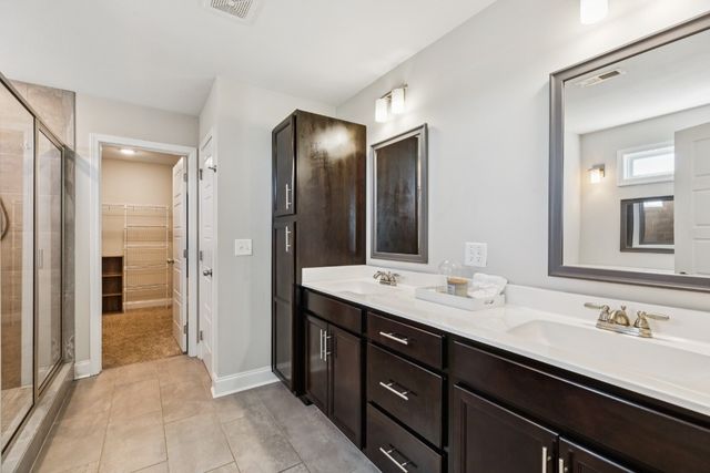 171 Sambar Dr, Clarksville, TN 37040