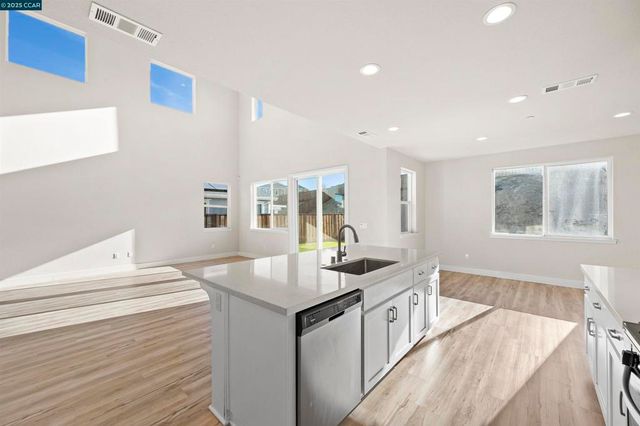 5541 Promontory Way, Antioch, CA 94531