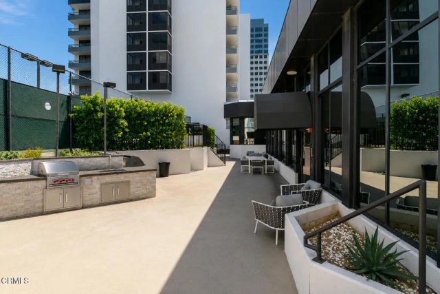 345 Pioneer Drive 902, Glendale, CA 91203