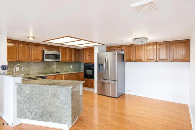 345 Pioneer Drive 902, Glendale, CA 91203