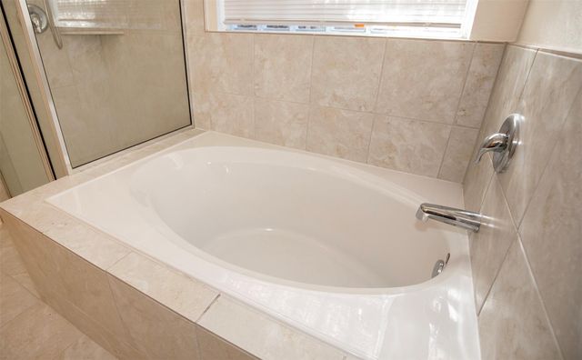 10139 Sierra Grace Lane, Houston, TX 77089