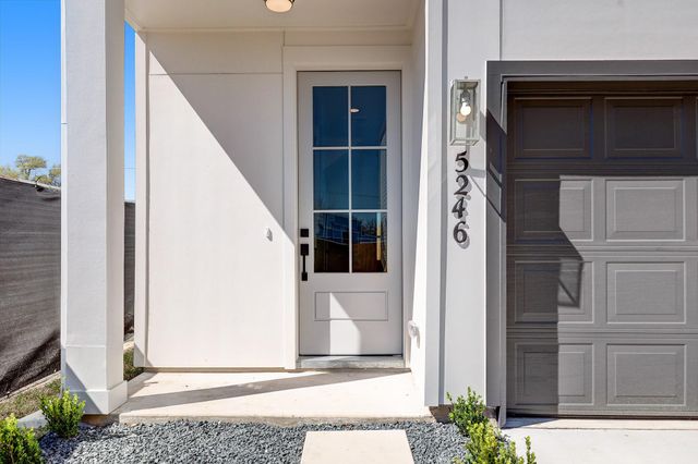 5242 Texas Street, Houston, TX 77011