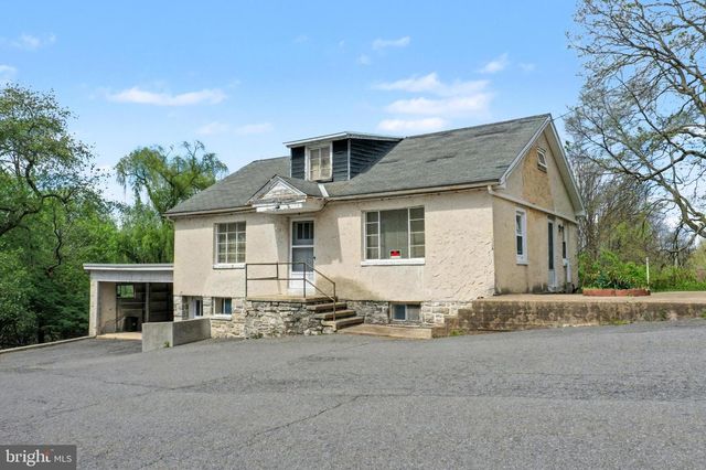 2935 REEDY RD, Sinking Spring, PA 19608