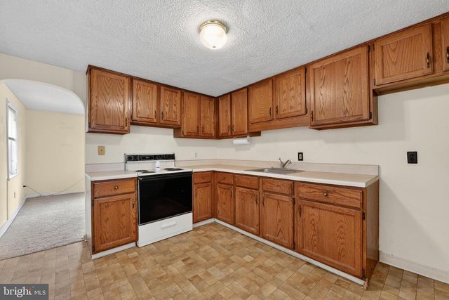 2935 REEDY RD, Sinking Spring, PA 19608