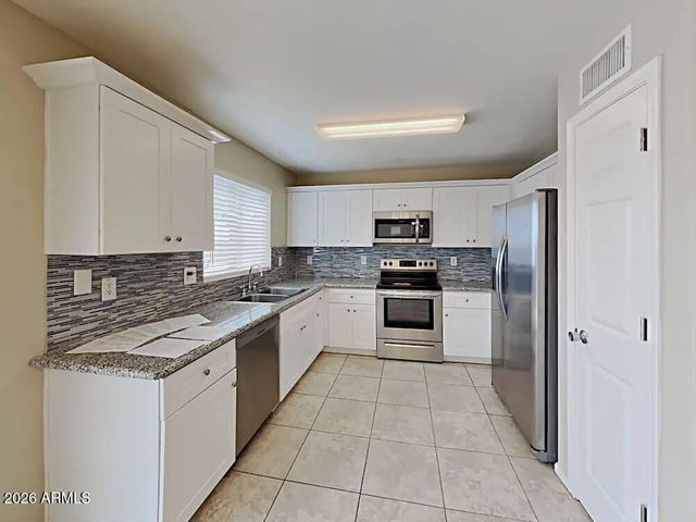 35382 N Happy Jack Drive, San Tan Valley, AZ 85143