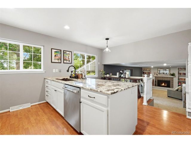 2863 S Reading Ct, Denver, CO 80231