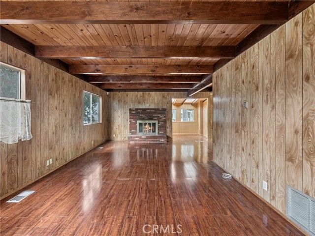 1725 Linnet, Wrightwood, CA 92397