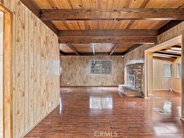 1725 Linnet, Wrightwood, CA 92397