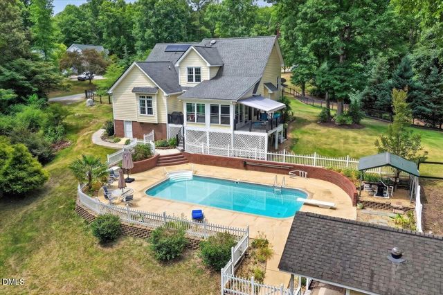 545 Ryans Lane, Clayton, NC 27520