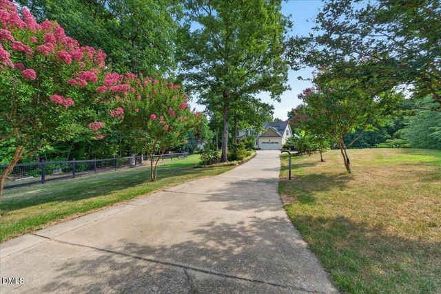 545 Ryans Lane, Clayton, NC 27520