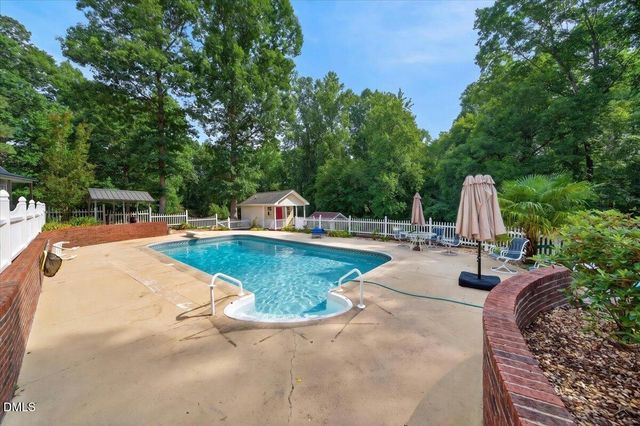 545 Ryans Lane, Clayton, NC 27520