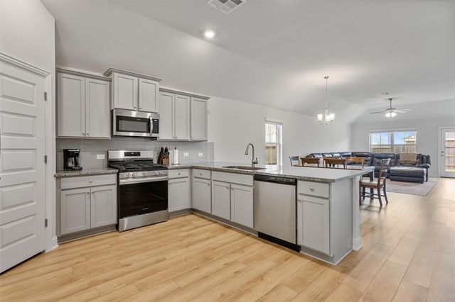 13724 Sabine Lake Drive, La Marque, TX 77568