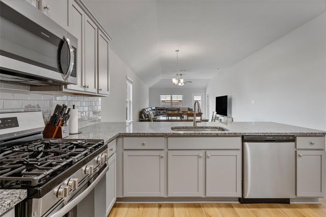 13724 Sabine Lake Drive, La Marque, TX 77568