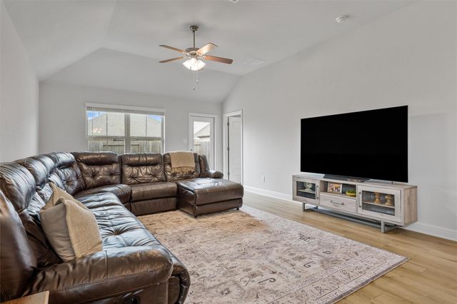 13724 Sabine Lake Drive, La Marque, TX 77568