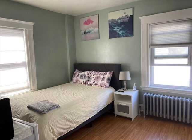 20 Ellington Rd, Quincy, MA 02170