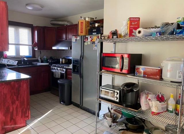 20 Ellington Rd, Quincy, MA 02170