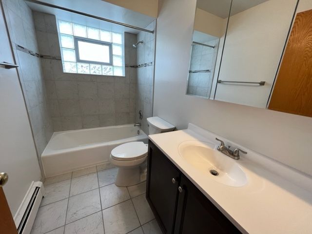 7912 W Belmont Avenue 2N, Chicago, IL 60634