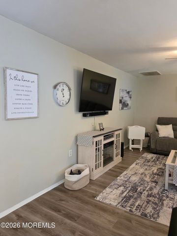 32 Pulaski Drive, Barnegat, NJ 08005