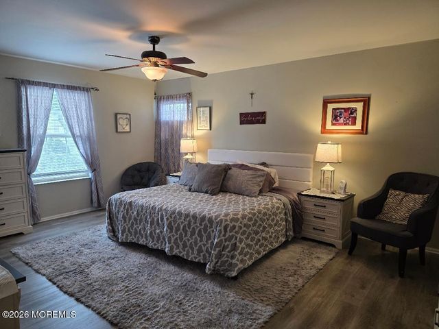32 Pulaski Drive, Barnegat, NJ 08005