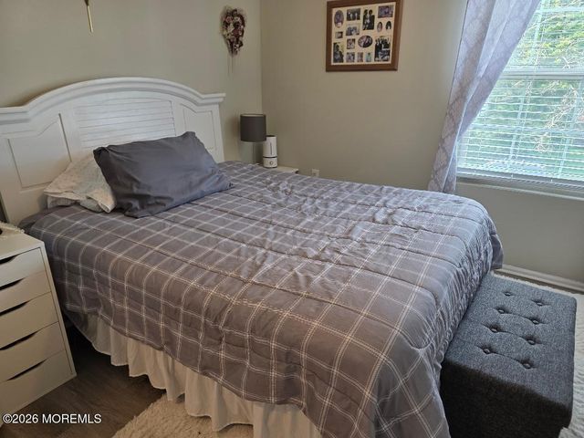 32 Pulaski Drive, Barnegat, NJ 08005