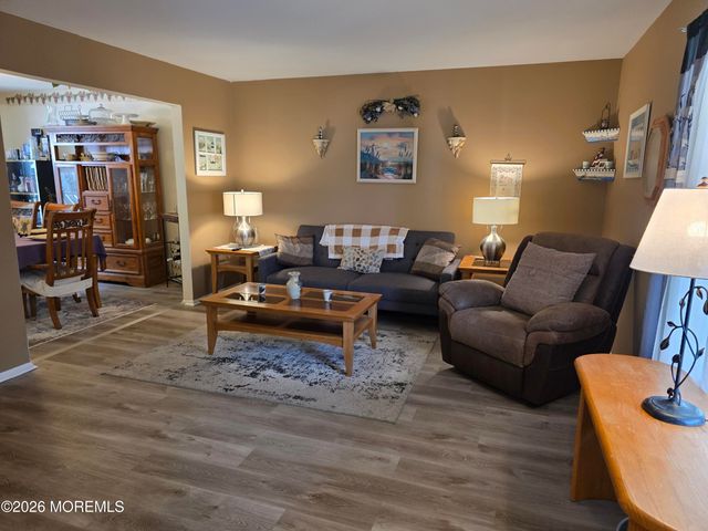 32 Pulaski Drive, Barnegat, NJ 08005