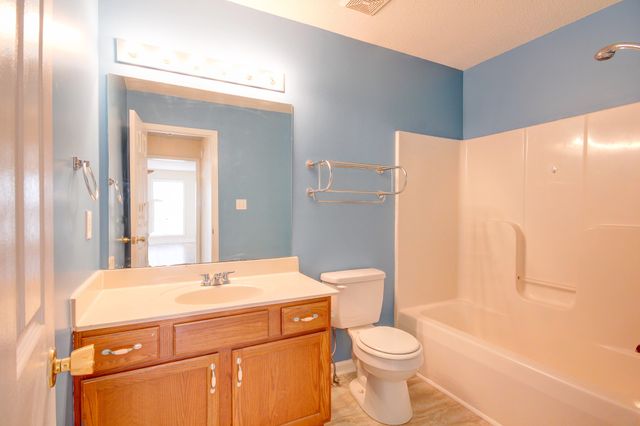 277 Cranklen Cir, Clarksville, TN 37042