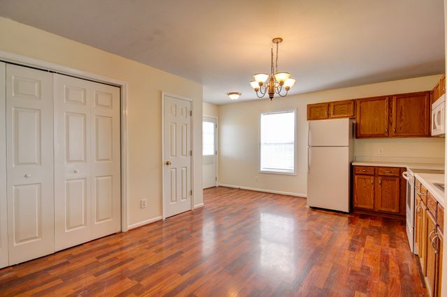 277 Cranklen Cir, Clarksville, TN 37042