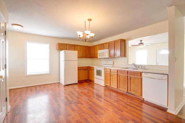 277 Cranklen Cir, Clarksville, TN 37042