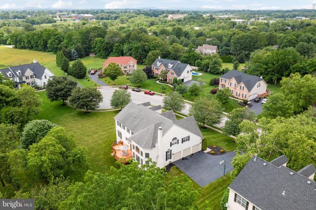 13 BUCKWALTER CIR, Royersford, PA 19468