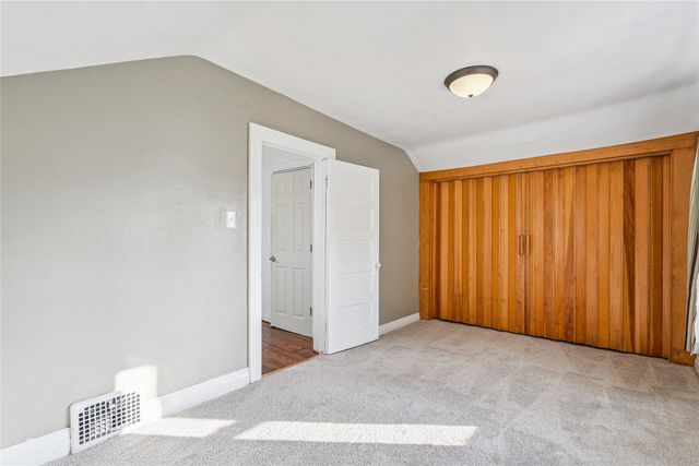 1457 Guthrie Avenue, Des Moines, IA 50316