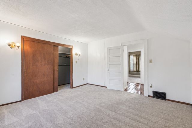 1457 Guthrie Avenue, Des Moines, IA 50316