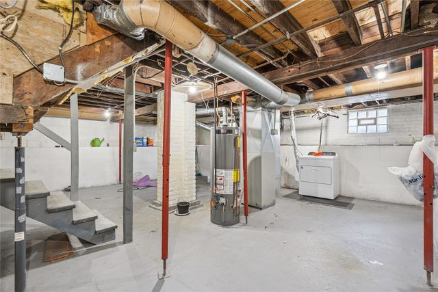 1457 Guthrie Avenue, Des Moines, IA 50316