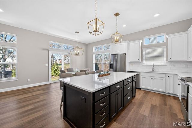 315 Creek Stone Drive, Lake St Louis, MO 63367