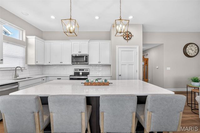 315 Creek Stone Drive, Lake St Louis, MO 63367