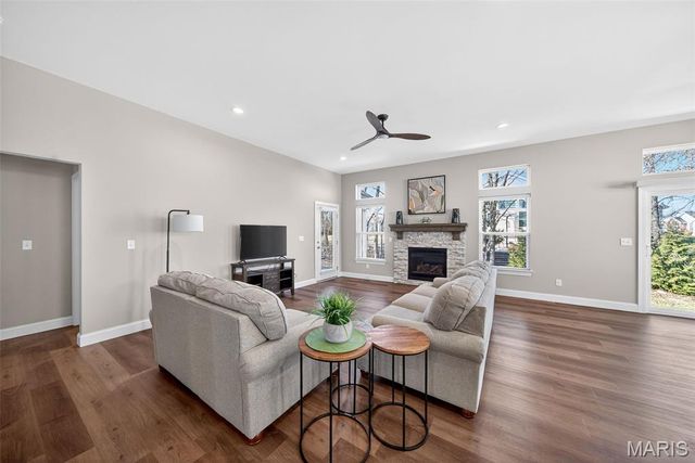 315 Creek Stone Drive, Lake St Louis, MO 63367