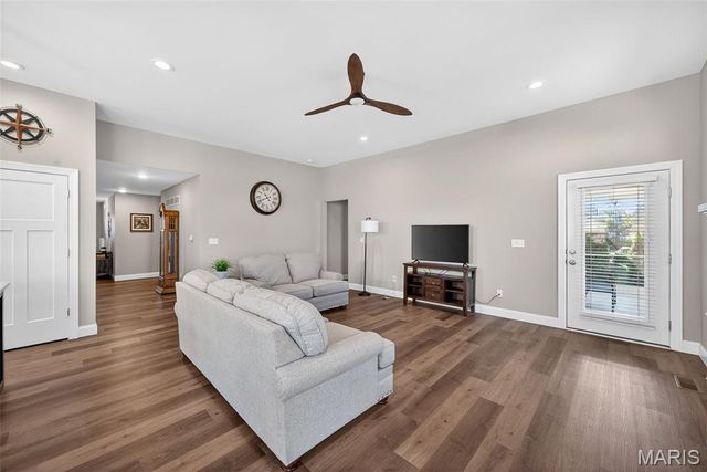 315 Creek Stone Drive, Lake St Louis, MO 63367