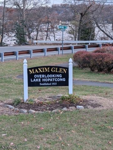 315 SANTA FE TRAIL, Hopatcong Boro, NJ 07843