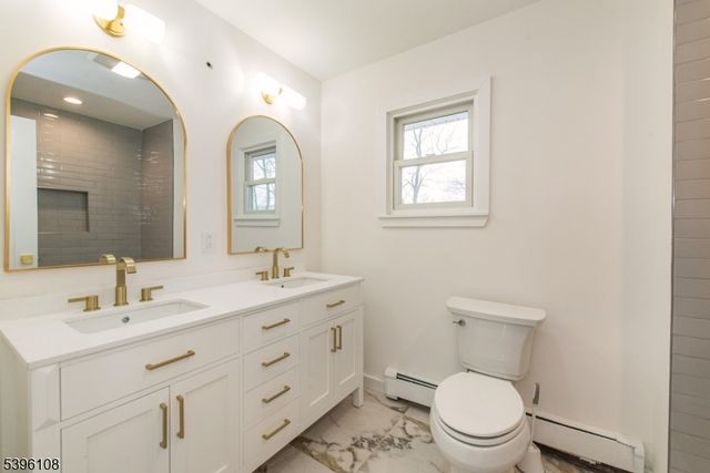 315 SANTA FE TRAIL, Hopatcong Boro, NJ 07843