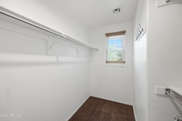 2250 E WAYLAND Drive, Phoenix, AZ 85040